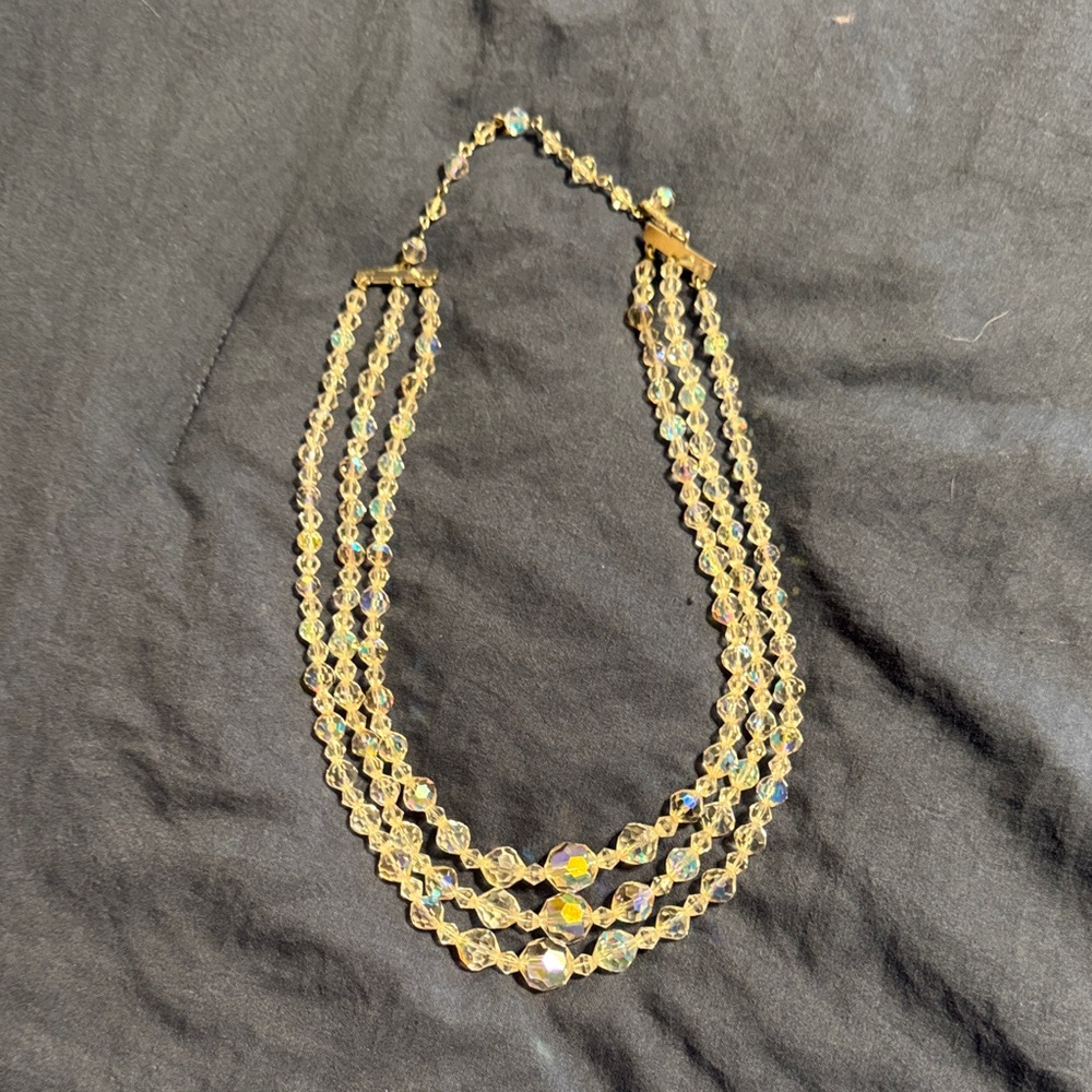 vintage  lady Ellen Crystal Necklace
